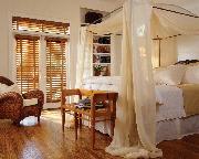 Palm Beach Gardens --Gorgeous Opulent Bedroom with Horizontal Wood Blinds