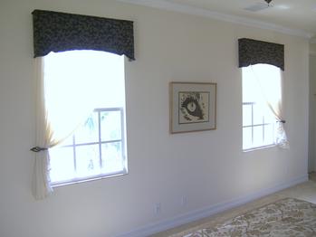 Jupiter Florida -- Sheers with tiebacks and cornices
